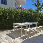Apartments Villa Tribunj