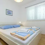 Apartments Villa Tribunj