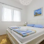 Apartments Villa Tribunj Apartment Tribunj (Sibenik-Knin)