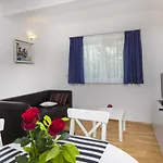 Apartments Villa Tribunj * Tribunj (Sibenik-Knin)