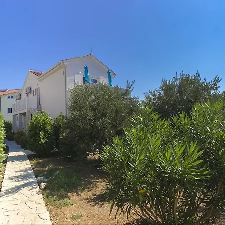 Apartments Villa Tribunj Apartment *