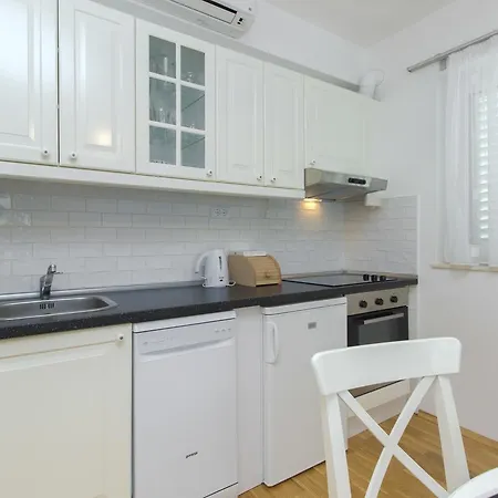 Daire Tribunj Tribalj