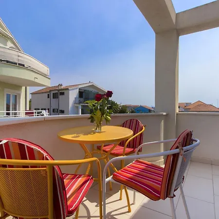 Tribunj Daire Tribalj